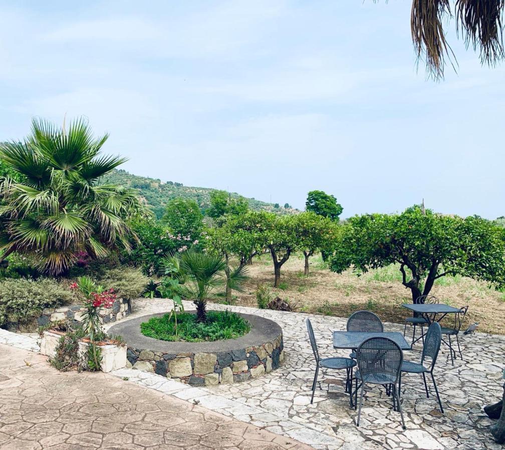 卡拉塔比亚诺Il Giardino Delle Zagare别墅 外观 照片